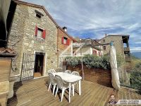 Rustico / Casale in vendita a Revine Lago(TV)