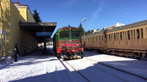 D445 1145 e centoporte in manovra a roccaraso