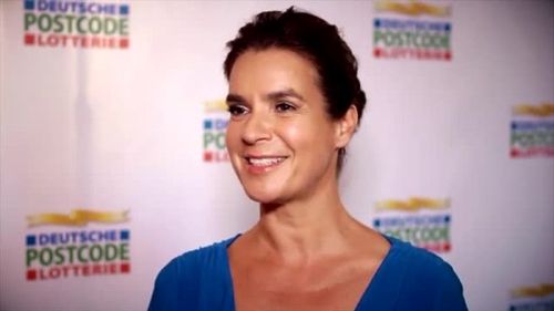 Katarina witt ist botschafterin der deutschen postcode lotterie
