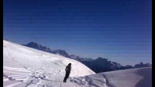 Snowboard freeride fuori pista  passo san pellegrino