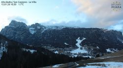 Vista sul paese di La Villa e l’altipiano del Gardenaccia