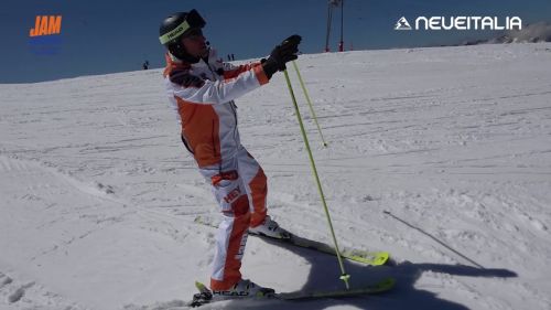 L'inchino alla folla in fondo alla pista aiuta a mantenere l'equilibrio - sciare meglio s2 ep05