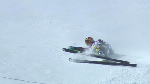 Mondiale si sci a 62 anni: il principe messicano cade e finisce nelle reti