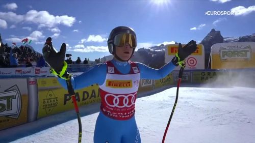  sofia goggia riscrive le linee e domina la discesa di cortina -  coppa del mondo 2021/2022