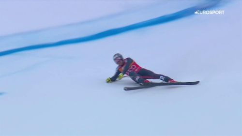 Kilde al limite: si stende e si rialza in piedi due volte nel superg della stelvio