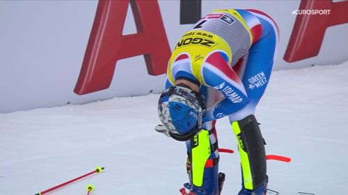 Noel inforca, meillard non ci crede: oro all'elvetico in slalom, francese in lacrime