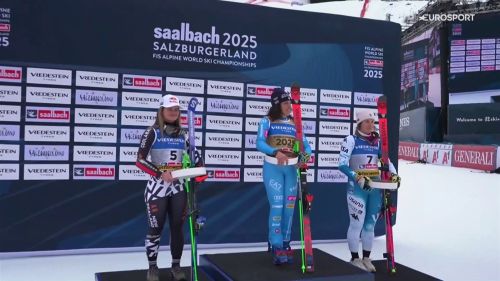 Brignone, l'emozione dell'inno di mameli sul podio di saalbach