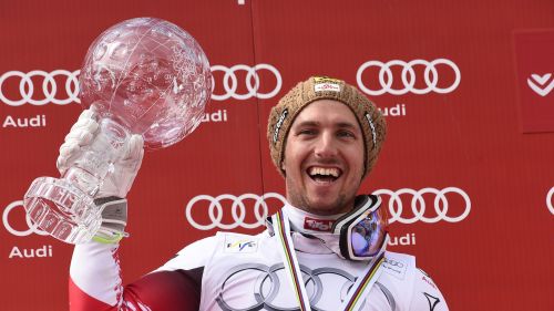 Hirscher chiude i conti per la sua quarta Coppa del Mondo assoluta in gigante, poi 24 ore più tardi va a prendersi tutto in slalom. Terzo dopo la 1^ manche dietro a Gross e Kristoffersen, regala e si regala una discesa perfetta, vincendo con oltre 8 decimi su Razzoli e prendendosi così, con la sfera di cristallo di slalom, anche il primo “triplete” di coppe (generale, slalom e gigante), impresa che replicherà altre tre volte.

