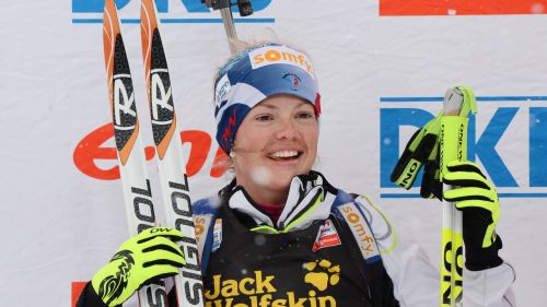 Più grave del previsto l'infortunio di Marie Dorin Habert. Forfait anche a Hochfilzen