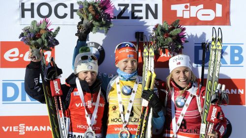 Karin Oberhofer è seconda nella sprint di Hochfilzen vinta da Kaisa Mäkäräinen!