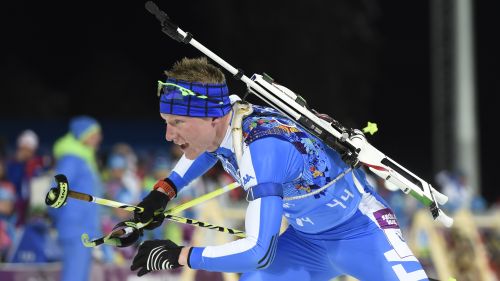 Infiammazione alla spalla per Lukas Hofer, rientro anticipato da Ramsau