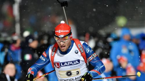 Michal Slesingr B.A.S.E jumper sul Monte Brento per onorare la memoria dell'amico scomparso