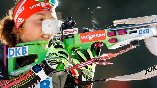 Laura Dahlmeier si prende la rivincita su Dorin Habert e vince l'inseguimento di Pokljuka