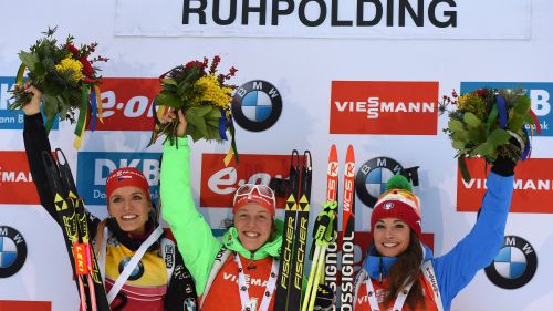 Wierer:'Vista la neve ho pensato 'Devo proprio partire?'. Soukalova:'Ho sentito il respiro di Laura e ho capito che era finita'