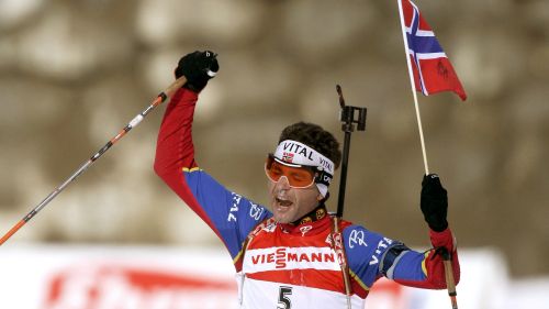 L'epico duello tra Bjørndalen e Poirée infiamma le mass start di Anterselva. Fra le donne monologo di Glagow