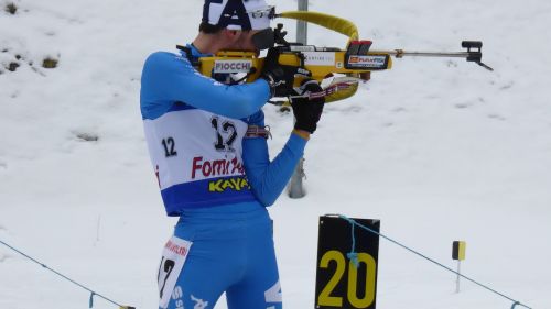 Gli junior dell'Italia del biathlon in raduno a Forni Avoltri, dove nel weekend si terranno gli assoluti