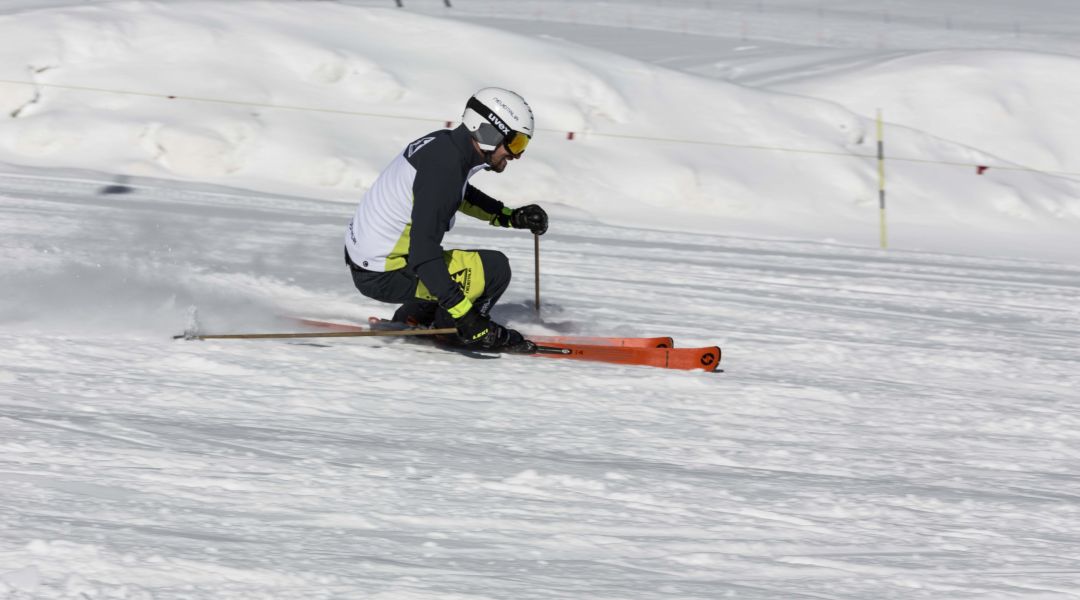 Giordano Magri al test di Blizzard Thunderbird R18 (2025)