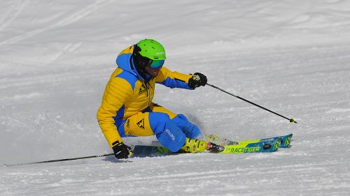 Alex Favaro al test di Volkl Racetiger SL Pro (2019)