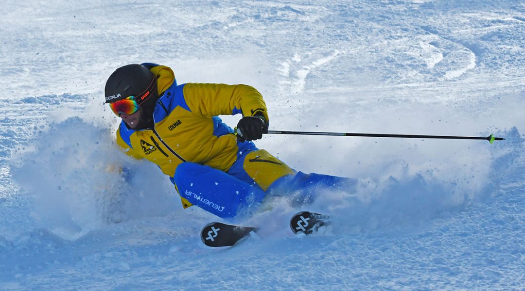 Alex Favaro al test di Volkl Racetiger RC (2020)